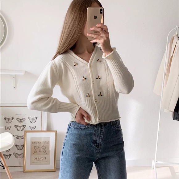 Embroidered Knit Cardigan - Picture 3 of 15